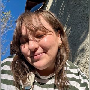 Meet your Posher, April